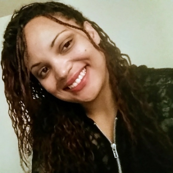 Closet clear out? just ask! - Picture 6 of 8